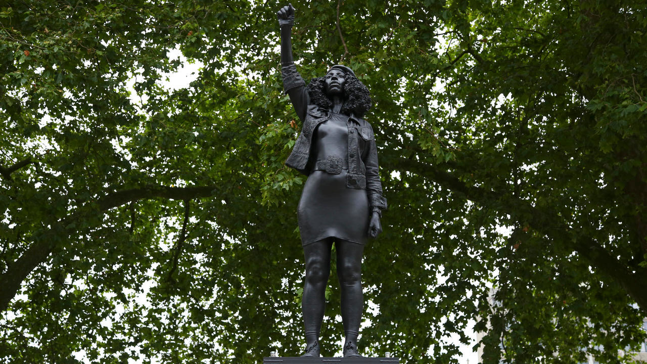 UK slave trader statue in Bristol replaced by sculpture of black protester