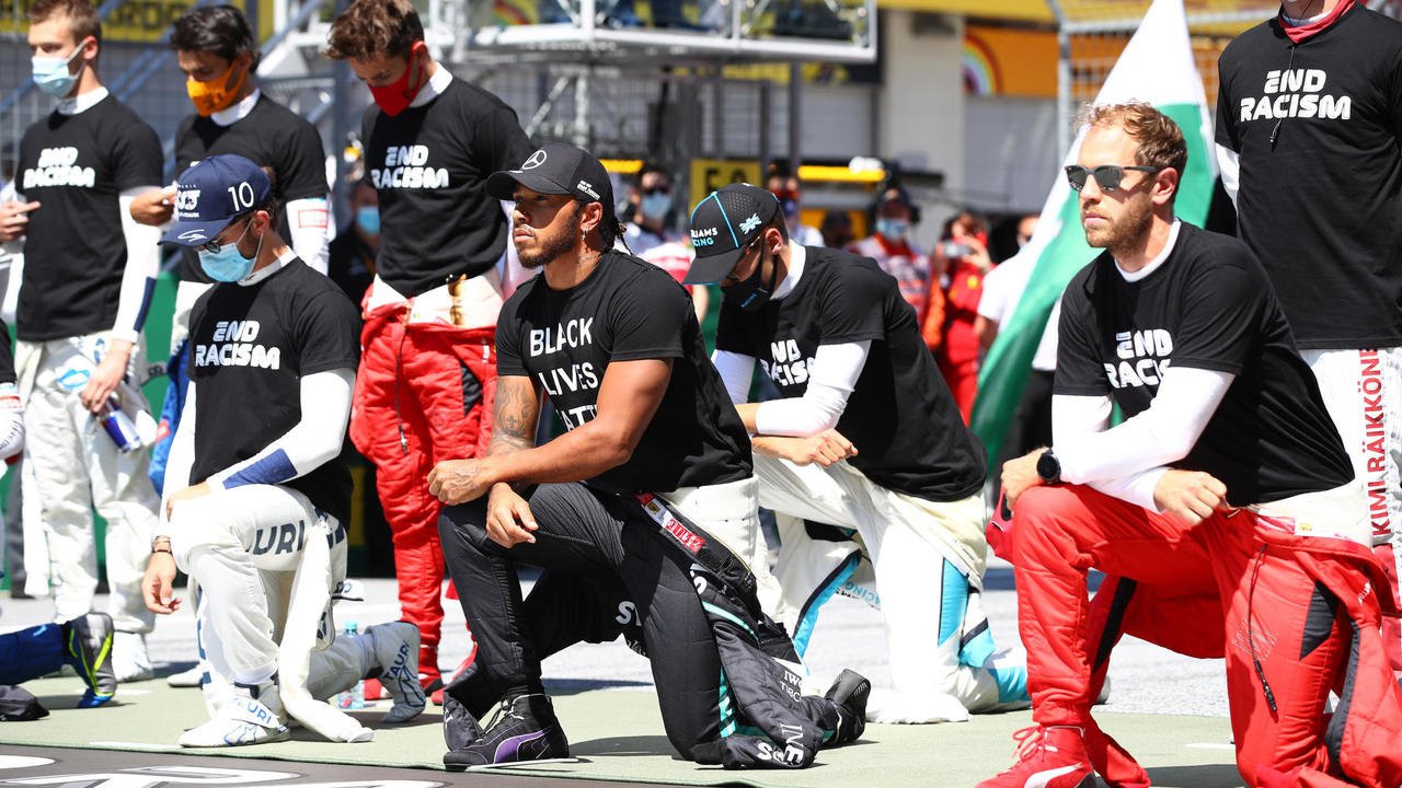 Formula One drivers all wear End Racism T-shirts at season-opening Austrian Grand Prix