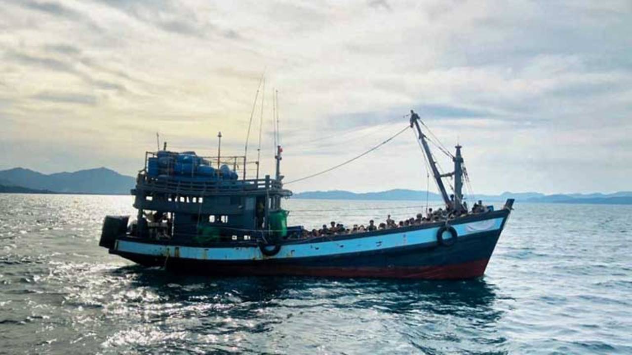 Twenty-four Rohingya refugees feared drowned off Malaysian resort island