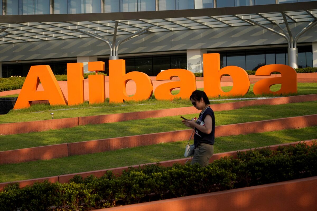Taiwan Tells Alibabas Taobao to Re-Register or Leave