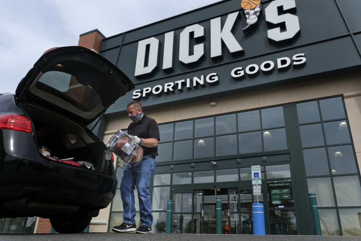 No Sweat: Dicks Crushes 2Q as Consumers Focus on Fitness