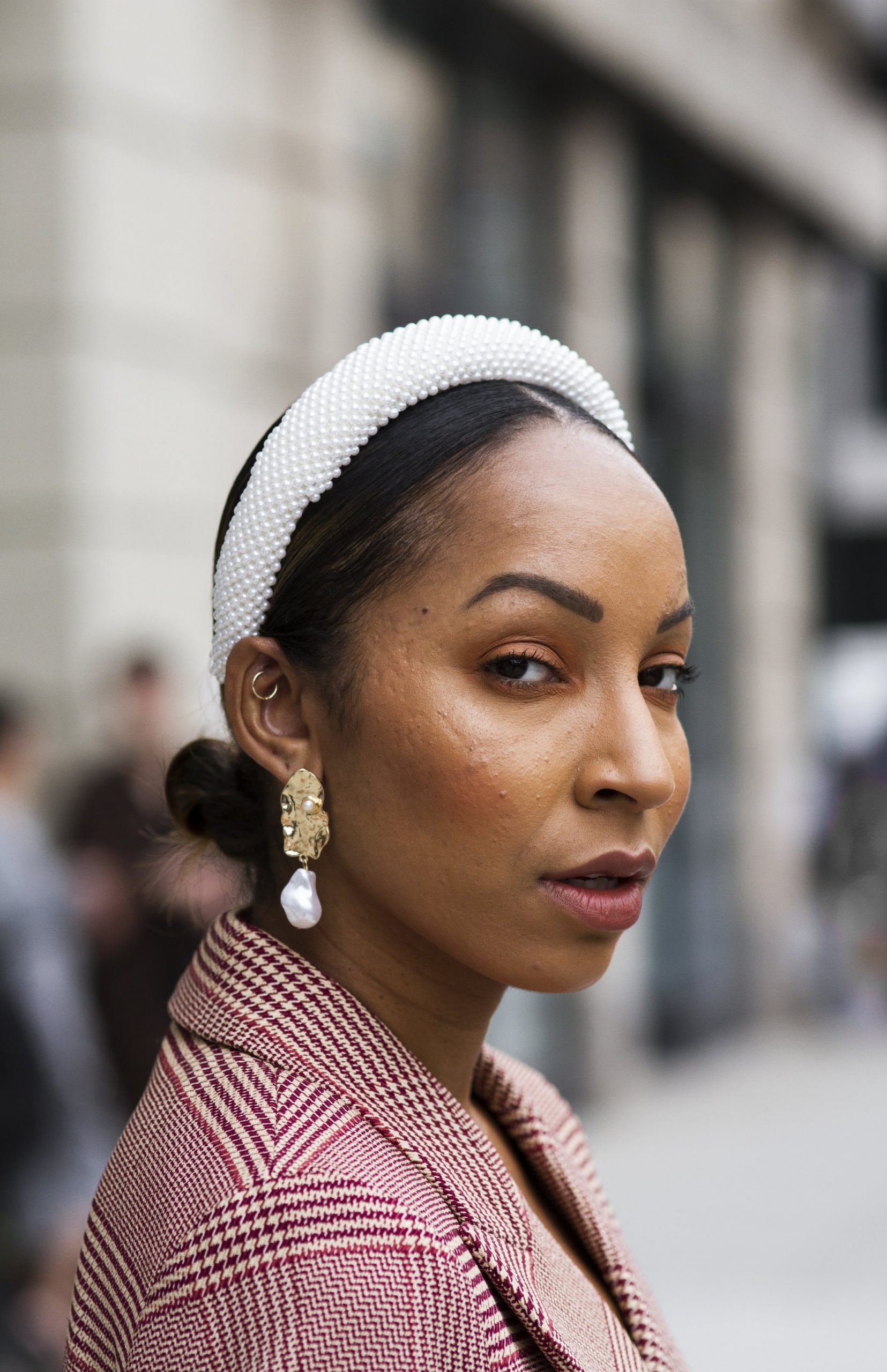 If You’re Going to Try 1 Hair Accessory Trend This Year, Make it the White Headband