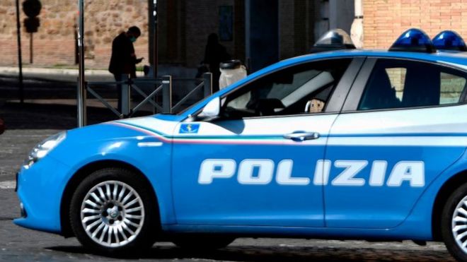 Italian police arrest four men over alleged rape of two British girls