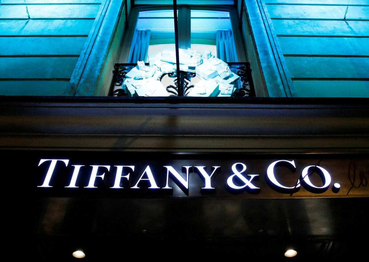 Trade Fight Dooms LVMHs $16 Billion Tiffany Deal