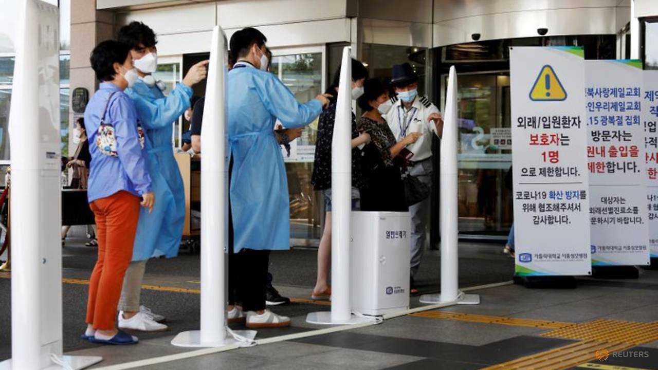 Coronavirus curbs could crimp key South Korean holiday despite fewer cases