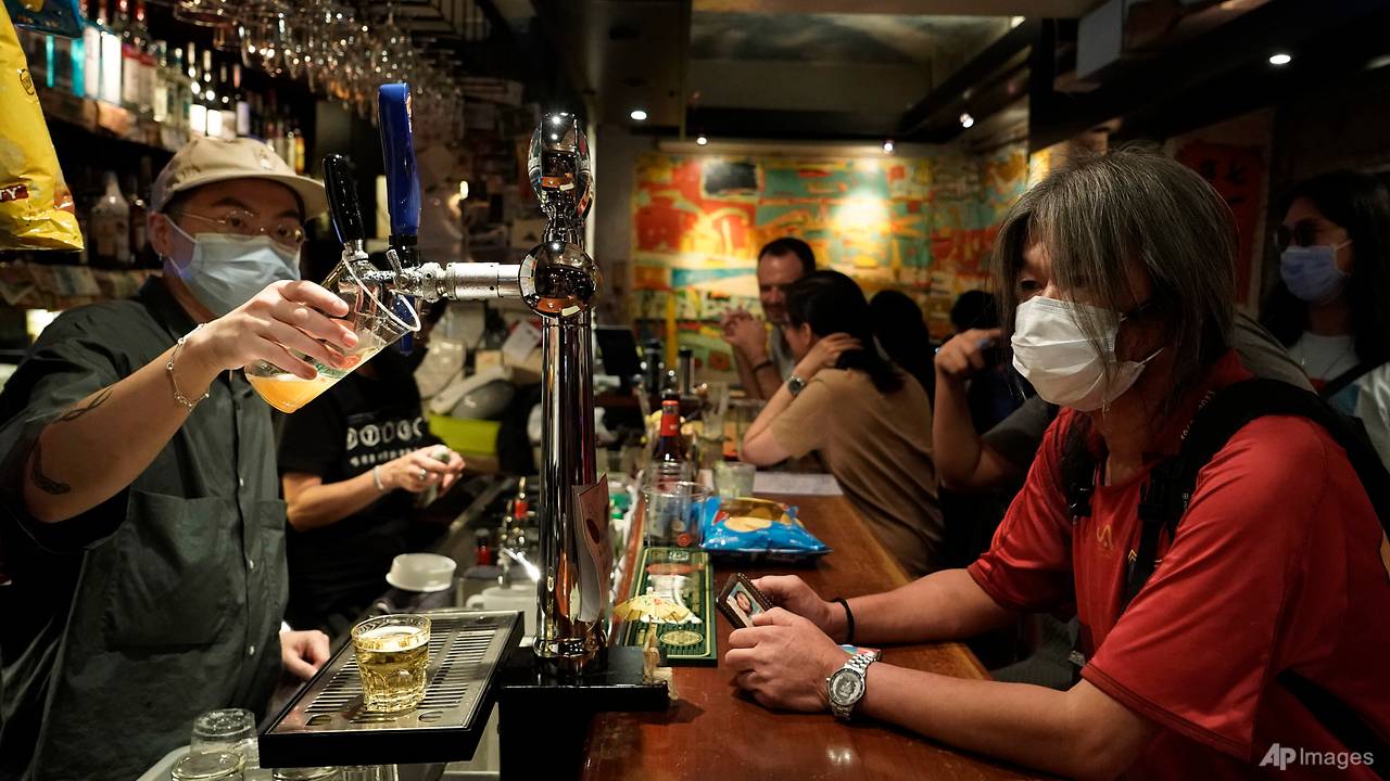 COVID-19 pandemic, politics lead to closure of storied Hong Kong bar